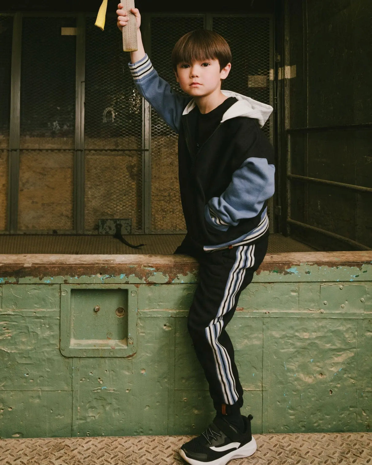 Fleece Sweatpants With Side Stripes Black | Deux par Deux | Jenni Kidz