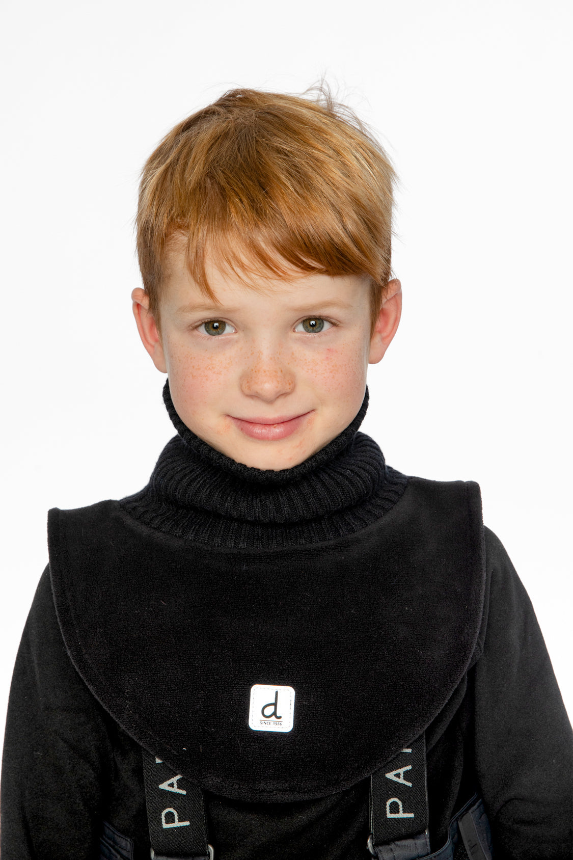 Knit & Polar Turtle Neckwarmer Black-1