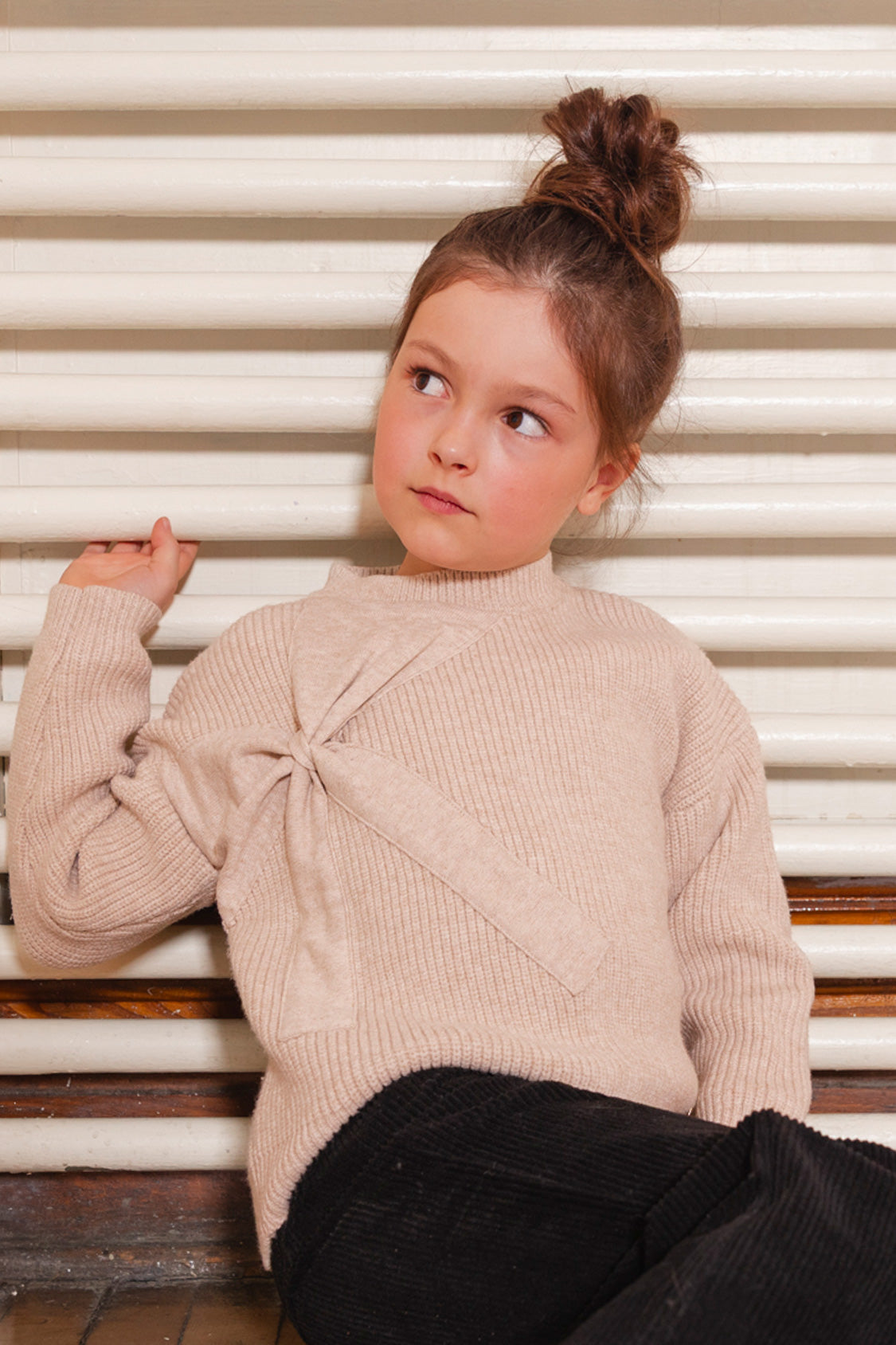 Sweater With Bow Beige-2
