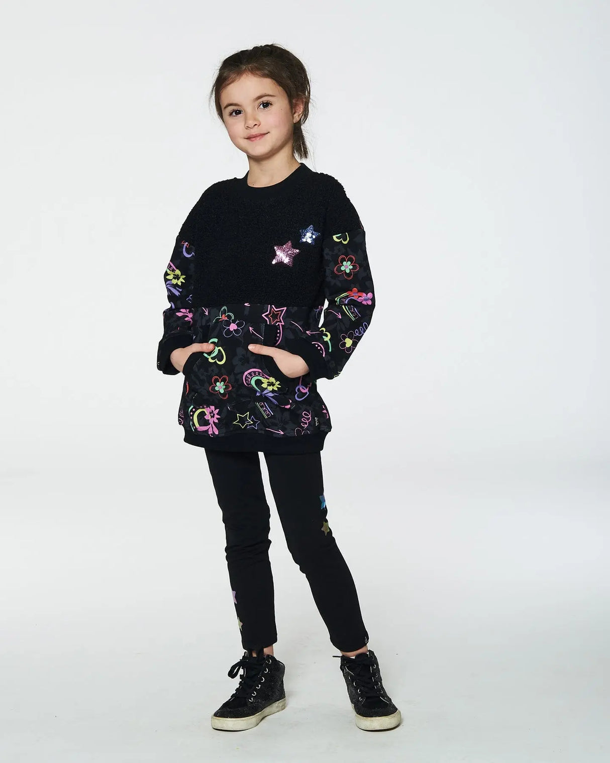 Bi-Material French Terry And Sherpa Tunic With Pocket Black Printed Rainbow Hearts | Deux par Deux | Jenni Kidz
