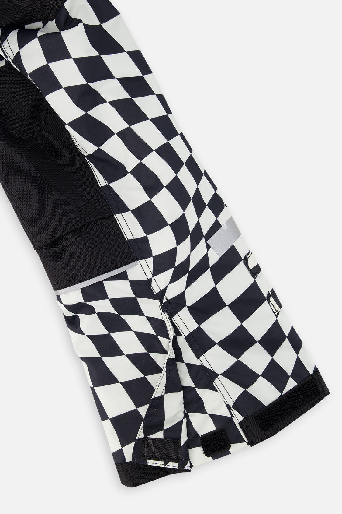 Deux par Deux boys' TEKNIK snowsuit with black jacket and white checkered snow pants, extra product view