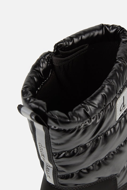 Deux par Deux girls' black quilted winter boots – close-up of the quilted shaft and drawstring
