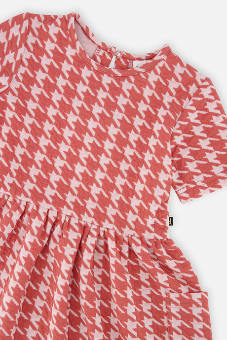 Deux par Deux Short Sleeve Dress With Pockets Pink And White Houndstooth