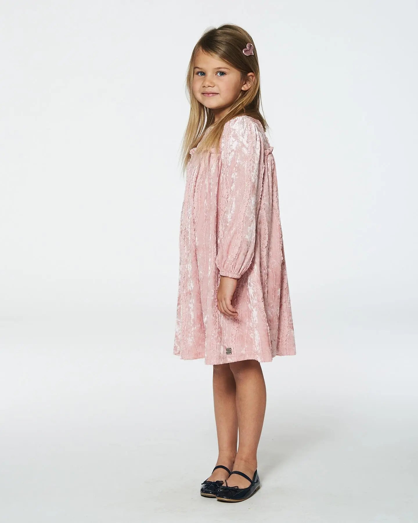 Baby pink velvet dress hotsell