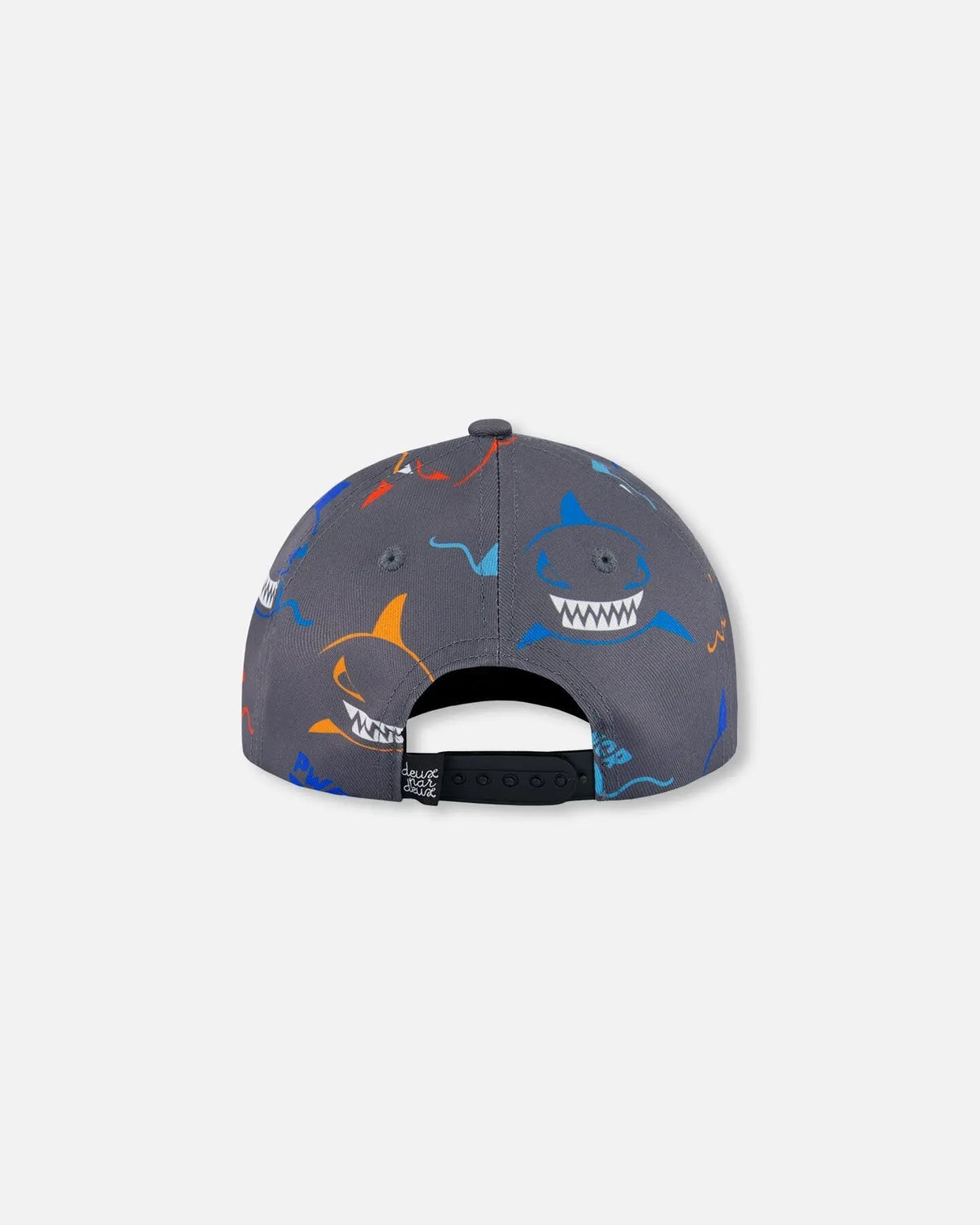 Printed Cap Orange, Red, And Blue Sharks On Gray | Deux par Deux | Jenni Kidz