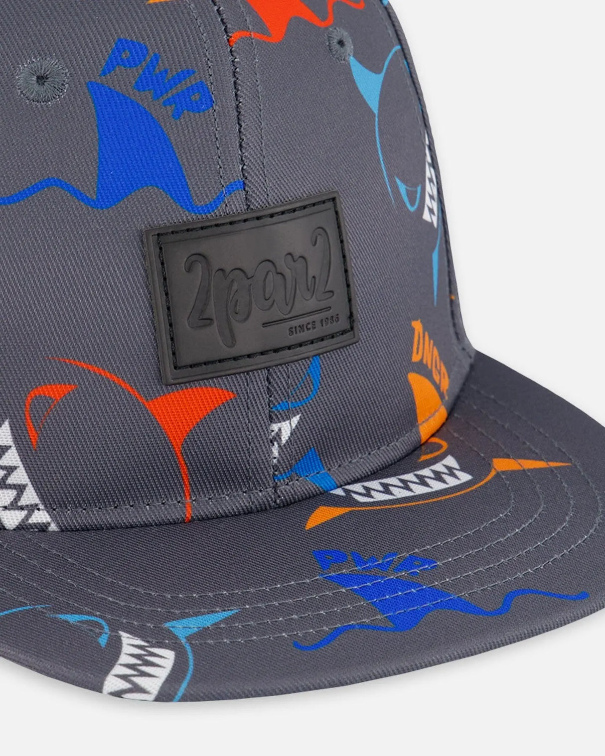 Printed Cap Orange, Red, And Blue Sharks On Gray | Deux par Deux | Jenni Kidz