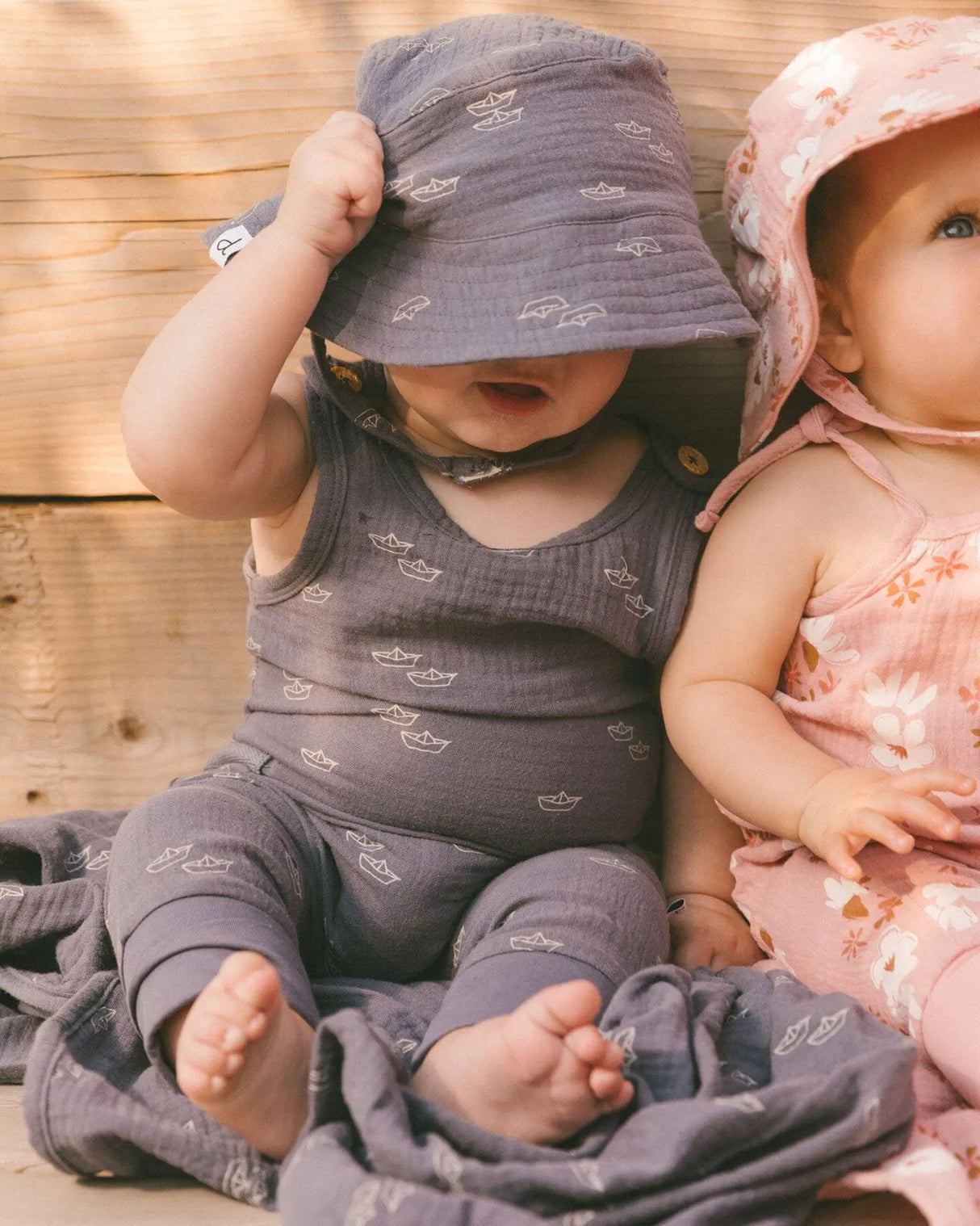 Printed Muslin Bucket Hat Navy Blue Paper Boats | Deux par Deux | Jenni Kidz