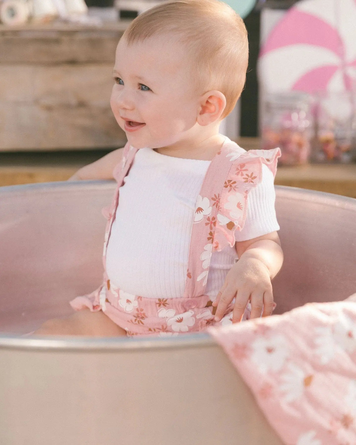 Printed Muslin Short And Organic Cotton Bodysuit Set Pink And White Flowers | Deux par Deux | Jenni Kidz