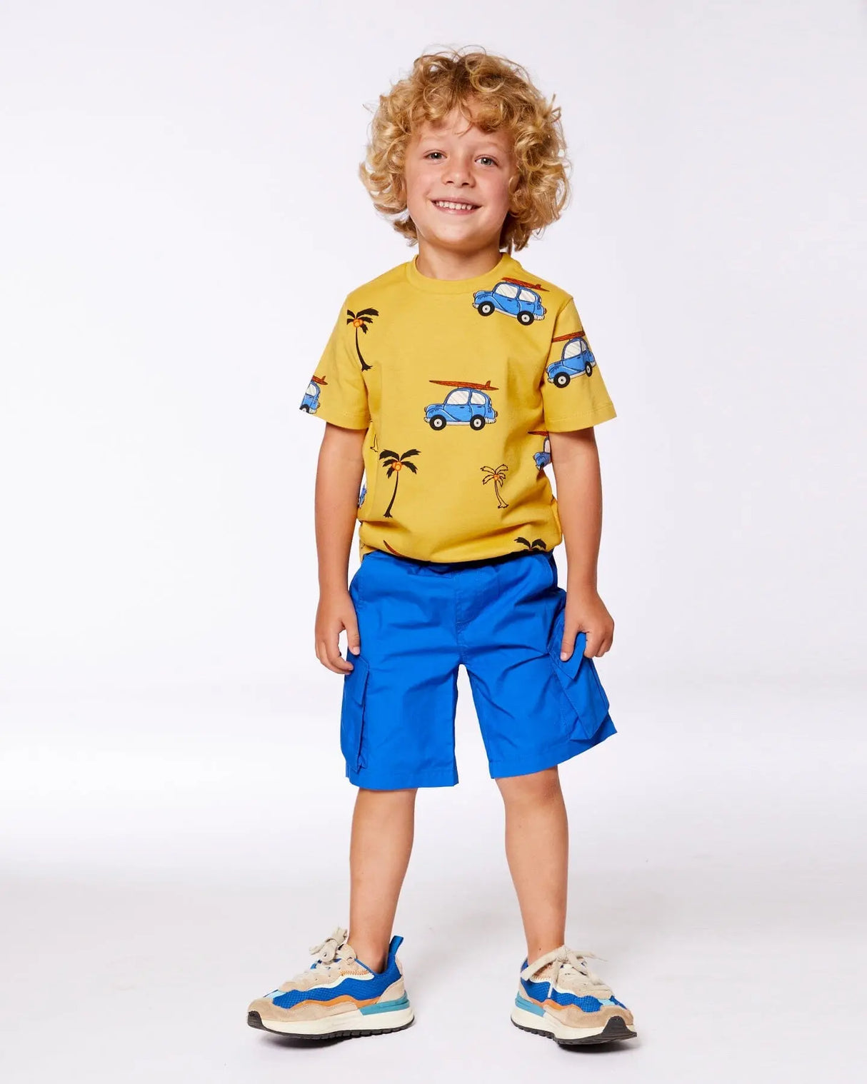 Printed Organic Cotton Tee Yellow And Blue Car | Deux par Deux | Jenni Kidz