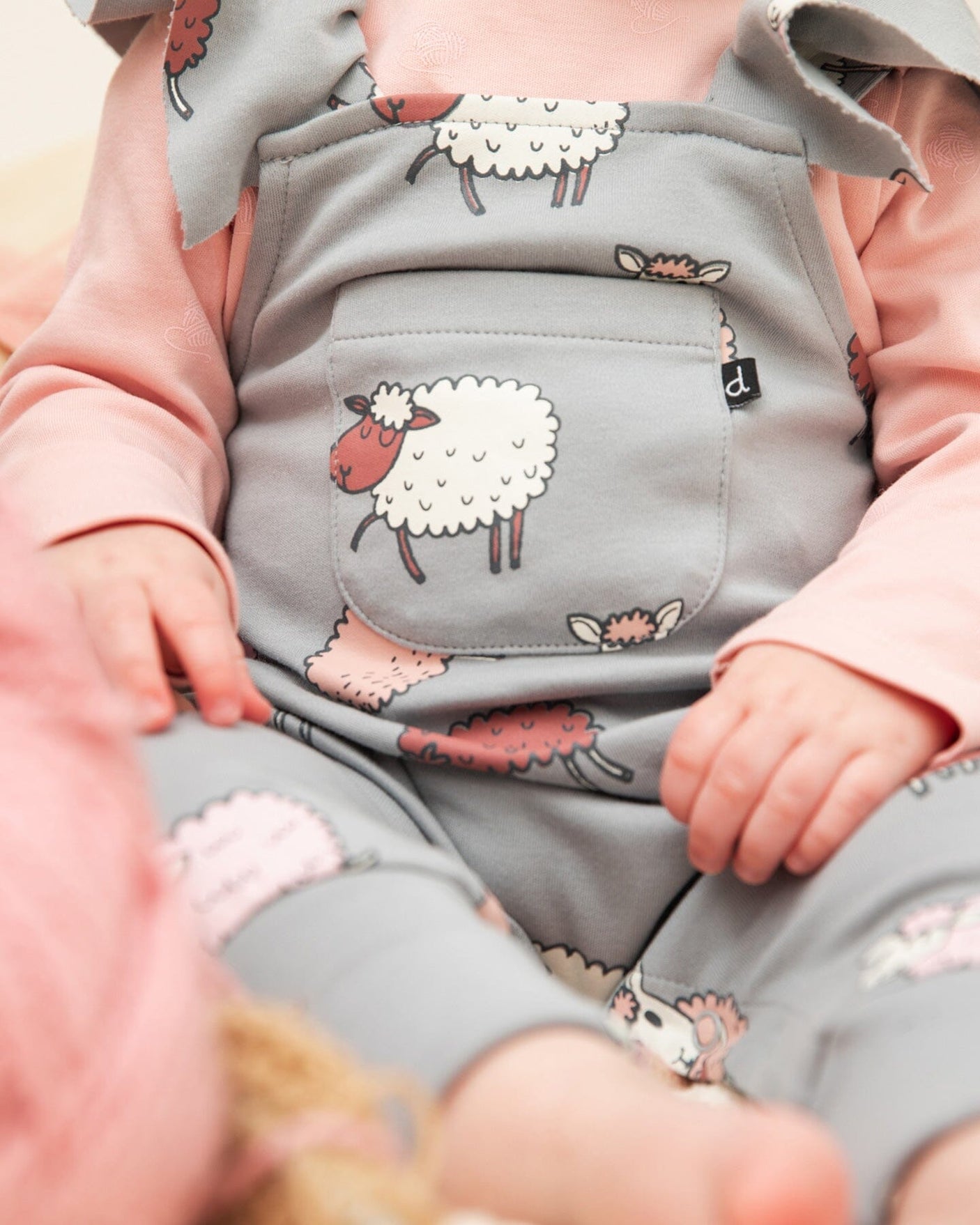 Organic Cotton Printed Onesie And Grow-With-Me Overall Set Sheep Print-2